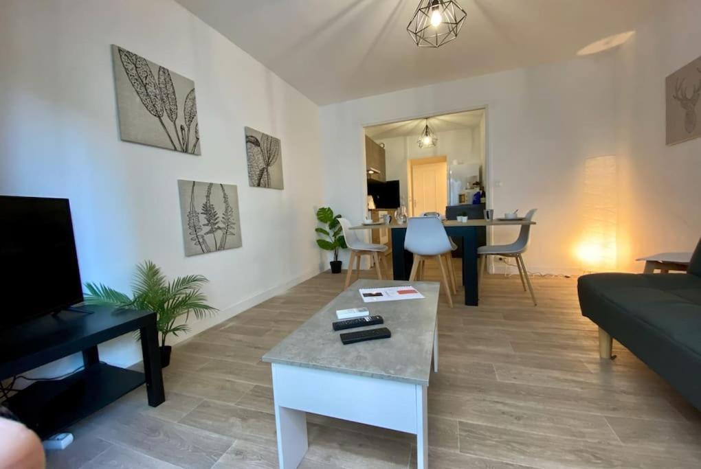 Le Carmen - Terrace - Garage Lejlighed Nîmes Eksteriør billede
